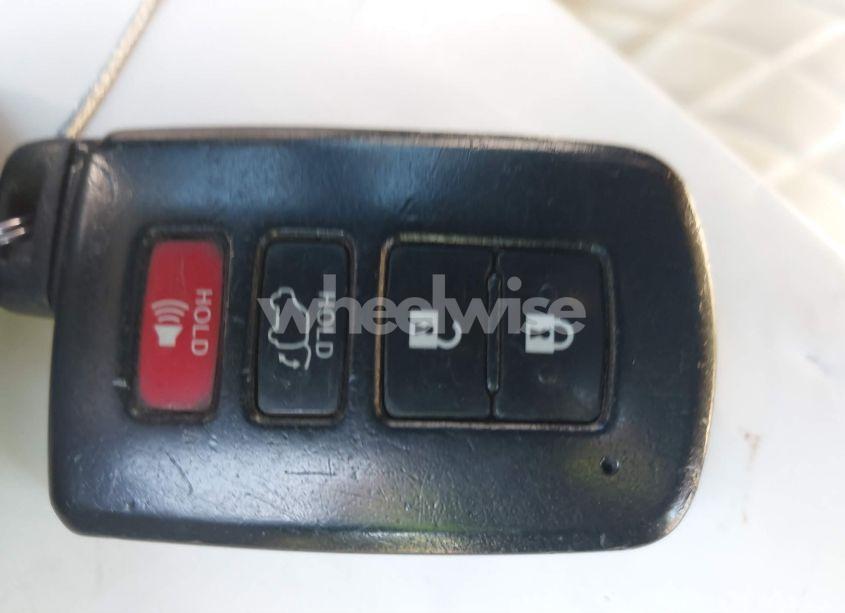 Photo 11 of 2017 Toyota Highlander XLE (VIN 5TDJZRFH9HS519911)