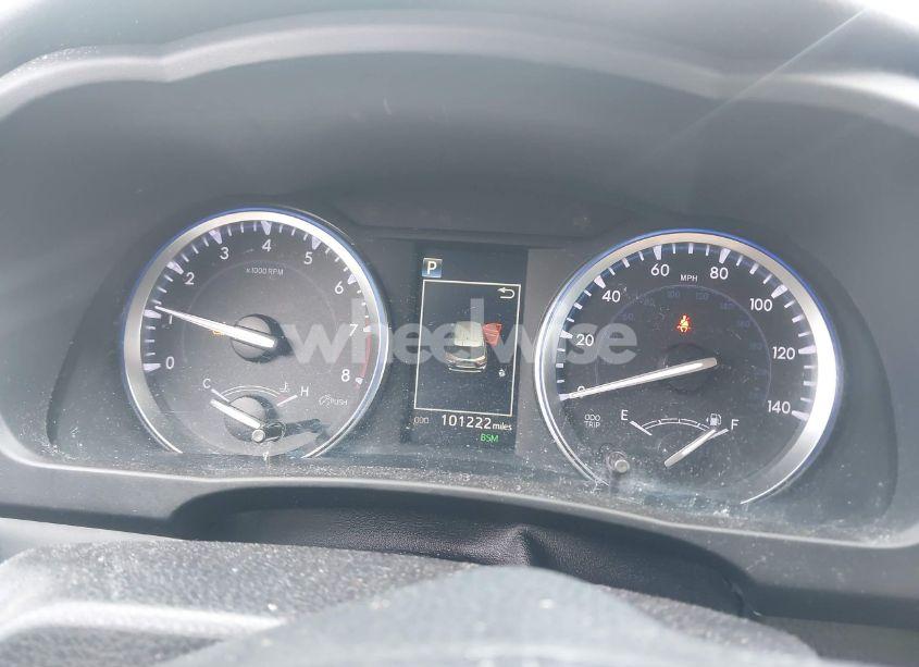 Photo 7 of 2018 Toyota Highlander XLE (VIN 5TDJZRFH9JS523334)