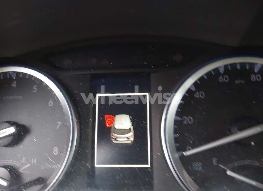 Photo 15 of 2018 Toyota Highlander XLE (VIN 5TDJZRFH9JS845648)