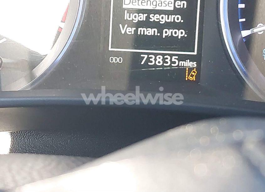 Photo 7 of 2019 Toyota Highlander XLE (VIN 5TDJZRFH9KS598021)