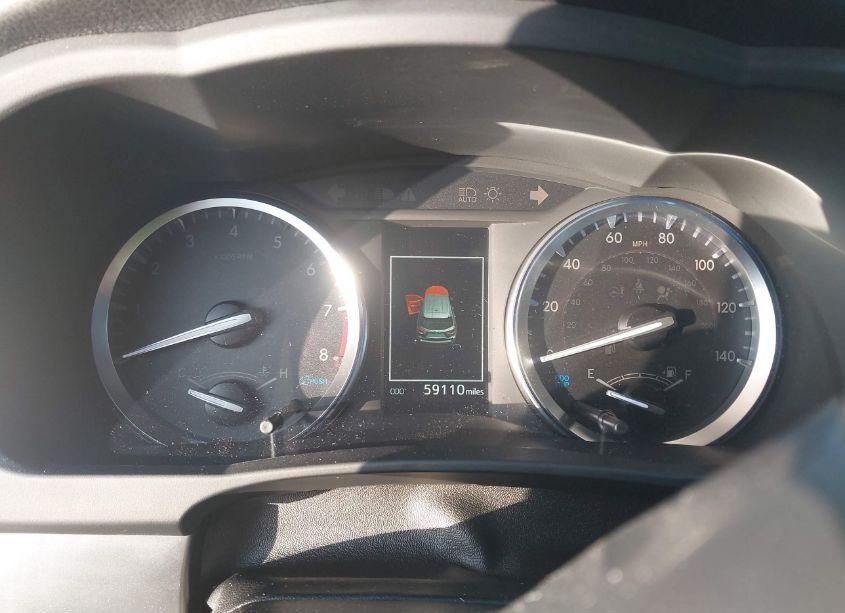 Photo 7 of 2019 Toyota Highlander SE (VIN 5TDJZRFH9KS622916)