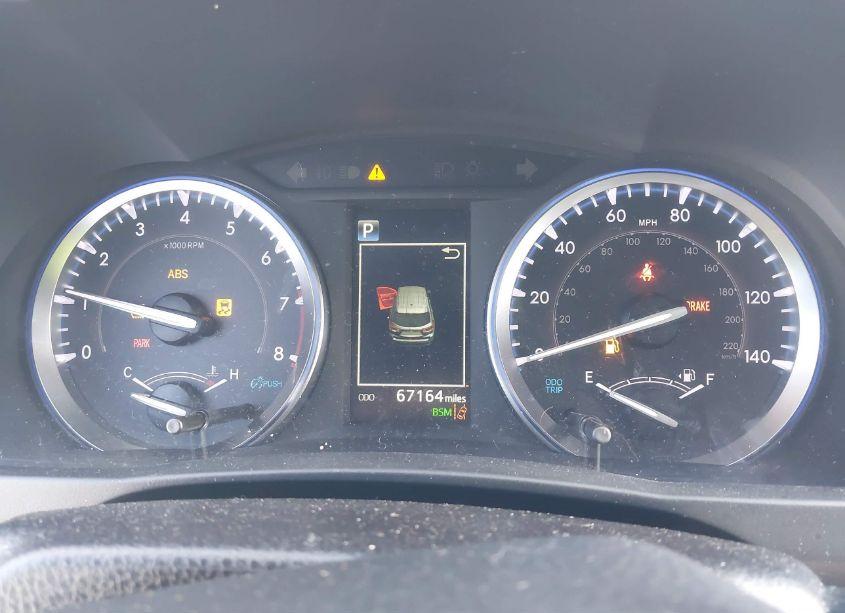 Photo 7 of 2019 Toyota Highlander XLE (VIN 5TDJZRFH9KS731473)