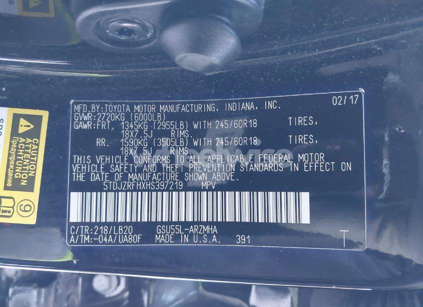 Photo 9 of 2017 Toyota Highlander XLE (VIN 5TDJZRFHXHS397219)