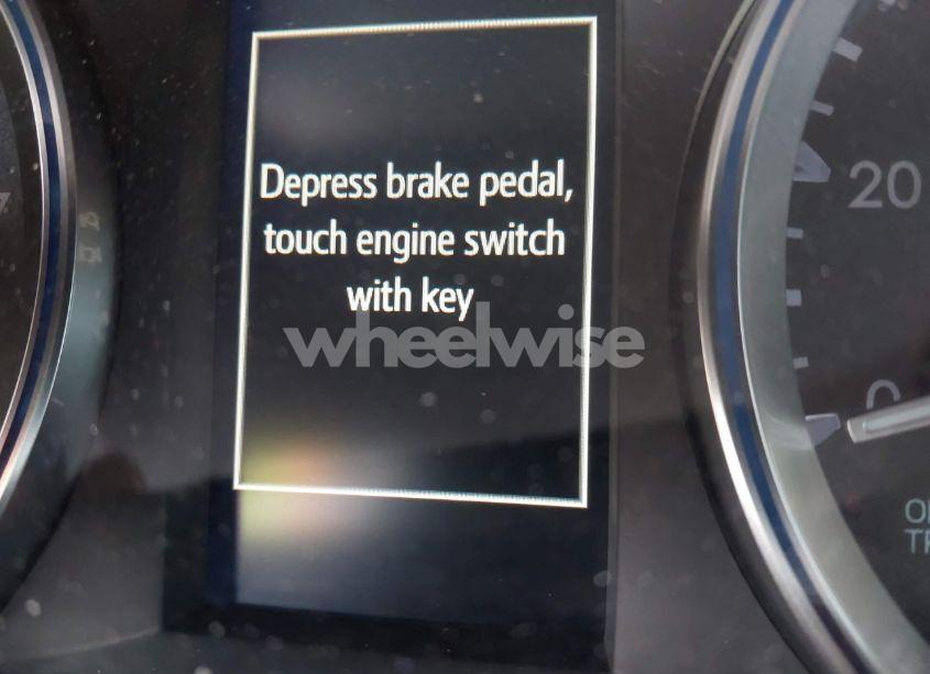 Photo 15 of 2017 Toyota Highlander SE (VIN 5TDJZRFHXHS475613)