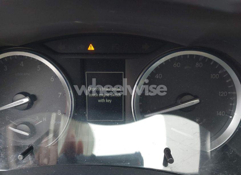 Photo 7 of 2017 Toyota Highlander SE (VIN 5TDJZRFHXHS475613)