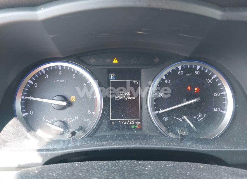 Photo 7 of 2018 Toyota Highlander XLE (VIN 5TDJZRFHXJS822640)