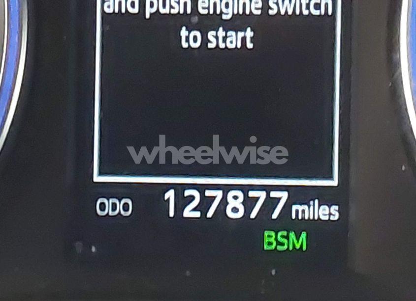 Photo 15 of 2019 Toyota Highlander XLE (VIN 5TDJZRFHXKS578537)