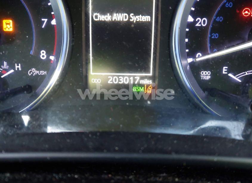 Photo 7 of 2019 Toyota Highlander XLE (VIN 5TDJZRFHXKS580790)