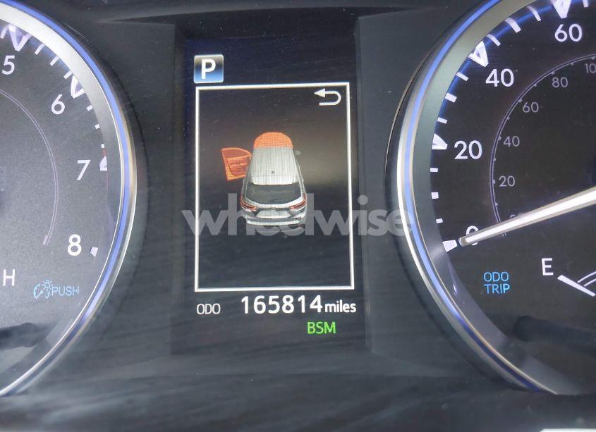 Photo 7 of 2019 Toyota Highlander XLE (VIN 5TDJZRFHXKS586184)