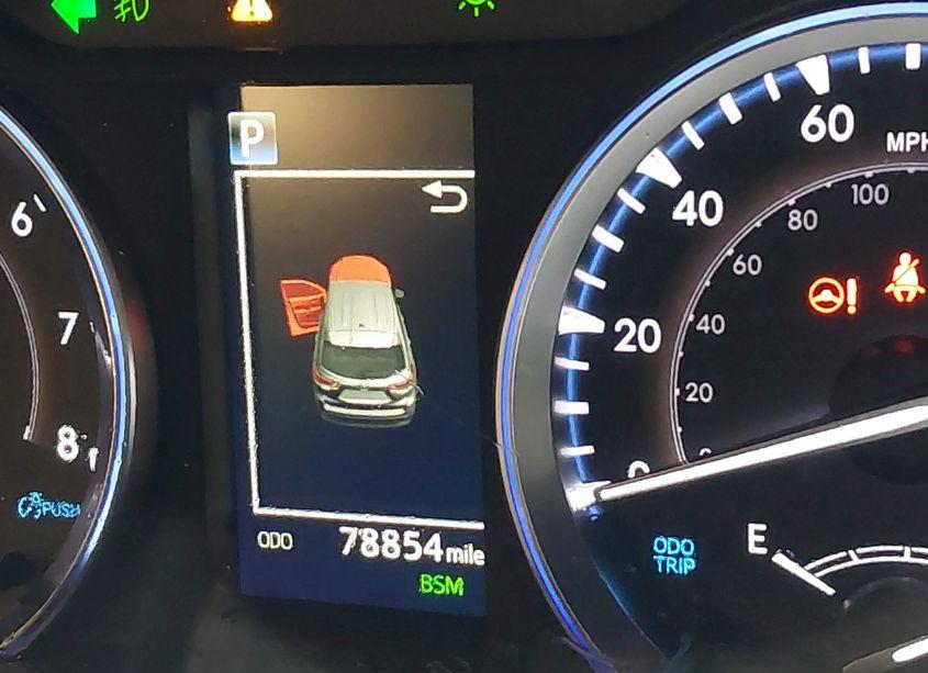 Photo 16 of 2019 Toyota Highlander XLE (VIN 5TDJZRFHXKS713967)