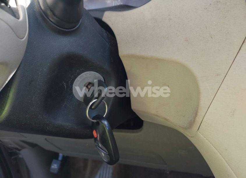 Photo 11 of 2011 Toyota Sienna (VIN 5TDKA3DC1BS008961)