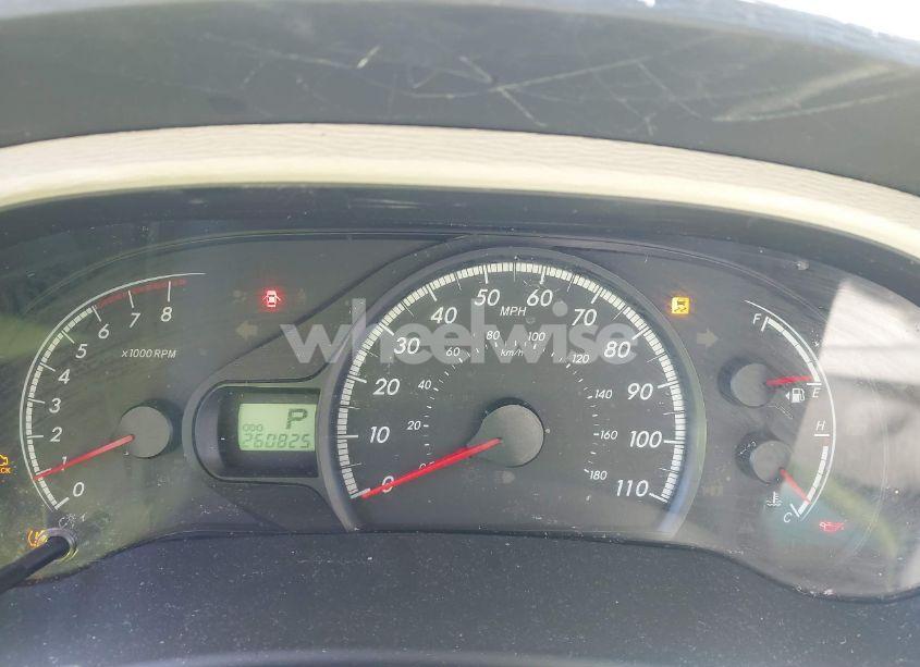 Photo 7 of 2011 Toyota Sienna (VIN 5TDKA3DC1BS008961)