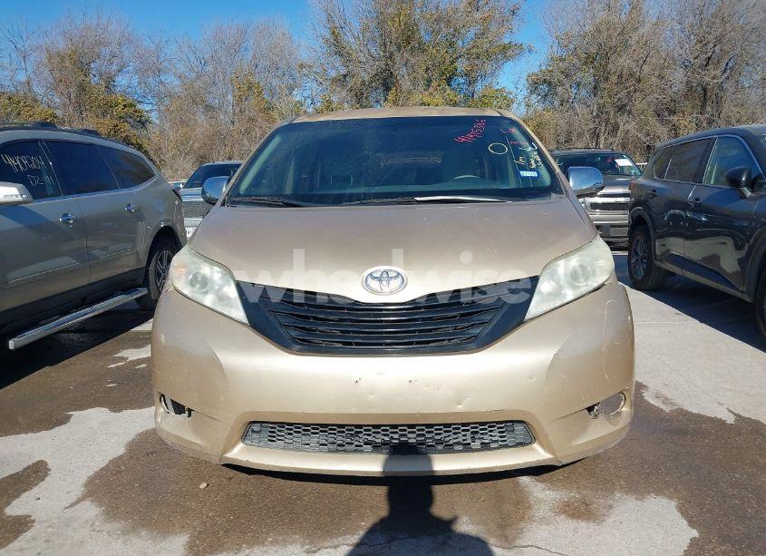 Photo 12 of 2012 Toyota Sienna BASE 7 PASSENGER (VIN 5TDKA3DC1CS011022)