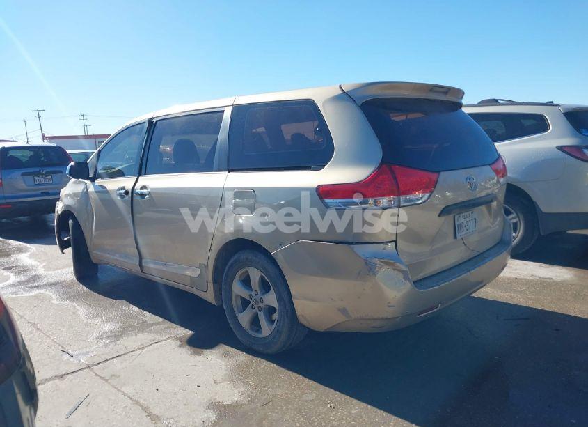 Photo 14 of 2012 Toyota Sienna BASE 7 PASSENGER (VIN 5TDKA3DC1CS011022)