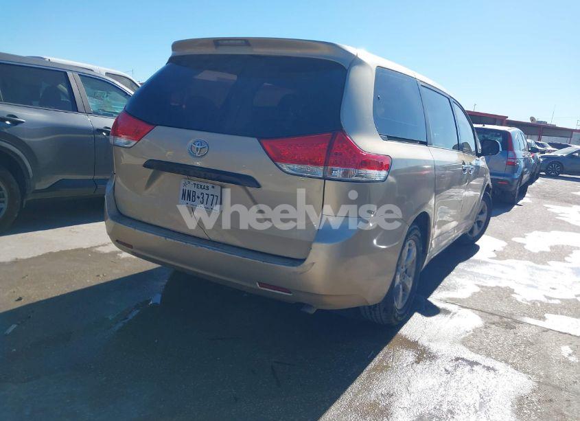 Photo 4 of 2012 Toyota Sienna BASE 7 PASSENGER (VIN 5TDKA3DC1CS011022)