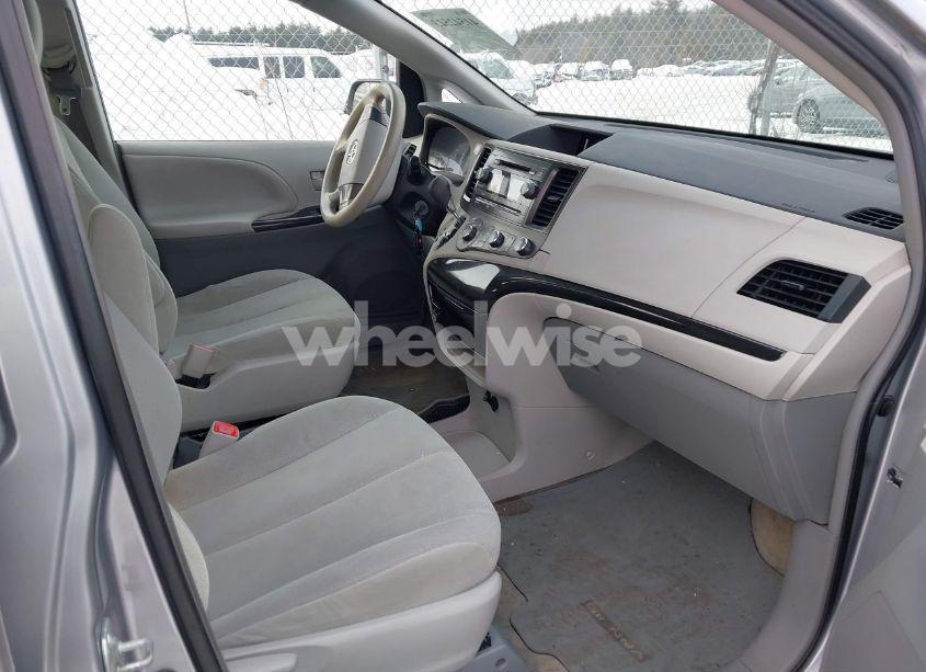 Photo 5 of 2012 Toyota Sienna BASE 7 PASSENGER (VIN 5TDKA3DC3CS010468)