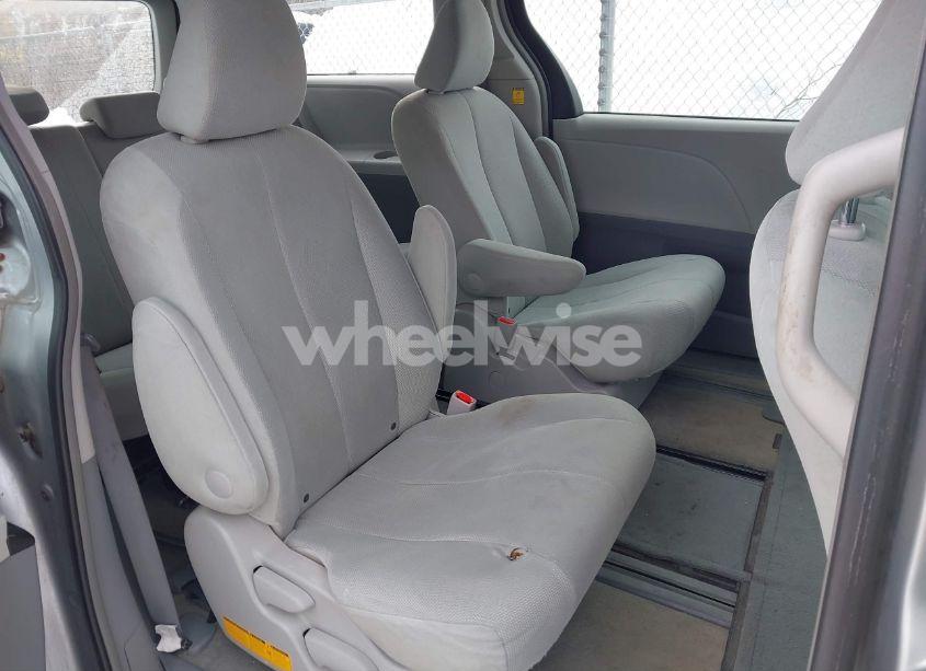 Photo 8 of 2012 Toyota Sienna BASE 7 PASSENGER (VIN 5TDKA3DC3CS010468)