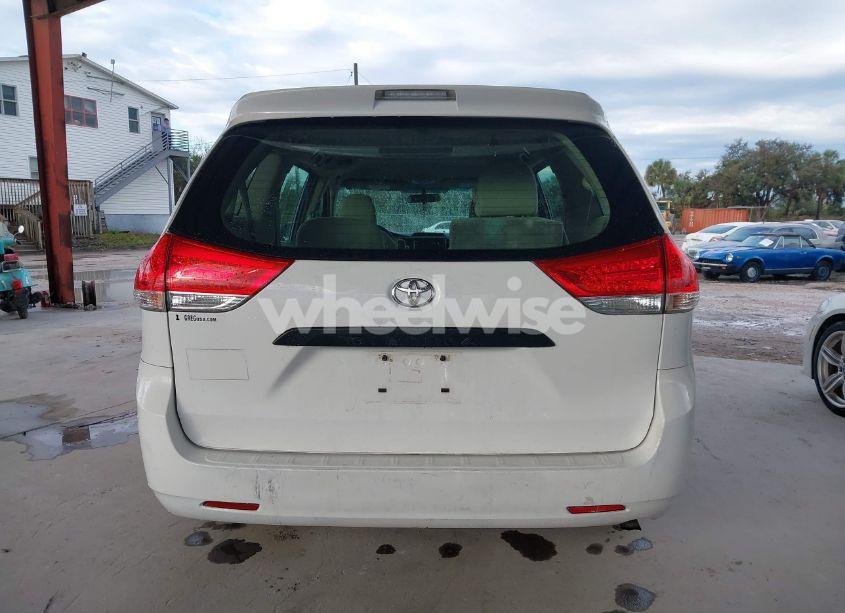 Photo 16 of 2012 Toyota Sienna BASE 7 PASSENGER (VIN 5TDKA3DC3CS014049)