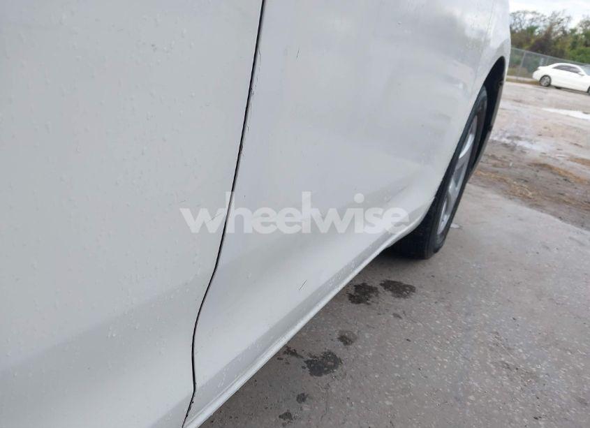 Photo 6 of 2012 Toyota Sienna BASE 7 PASSENGER (VIN 5TDKA3DC3CS014049)