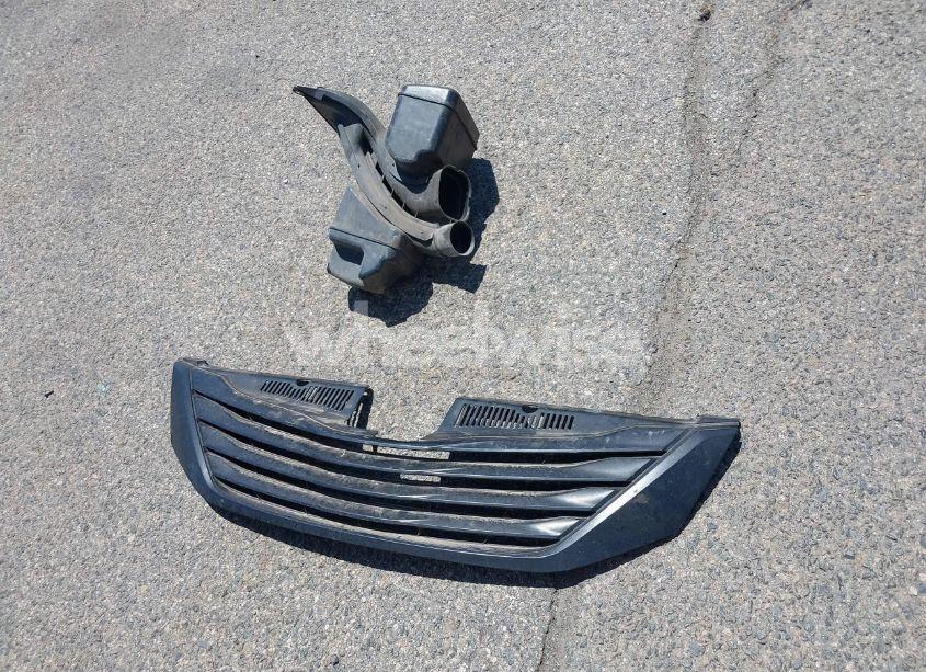 Photo 12 of 2011 Toyota Sienna LE (VIN 5TDKA3DC4BS003009)