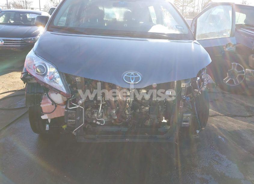 Photo 6 of 2012 Toyota Sienna BASE 7 PASSENGER (VIN 5TDKA3DC4CS010897)