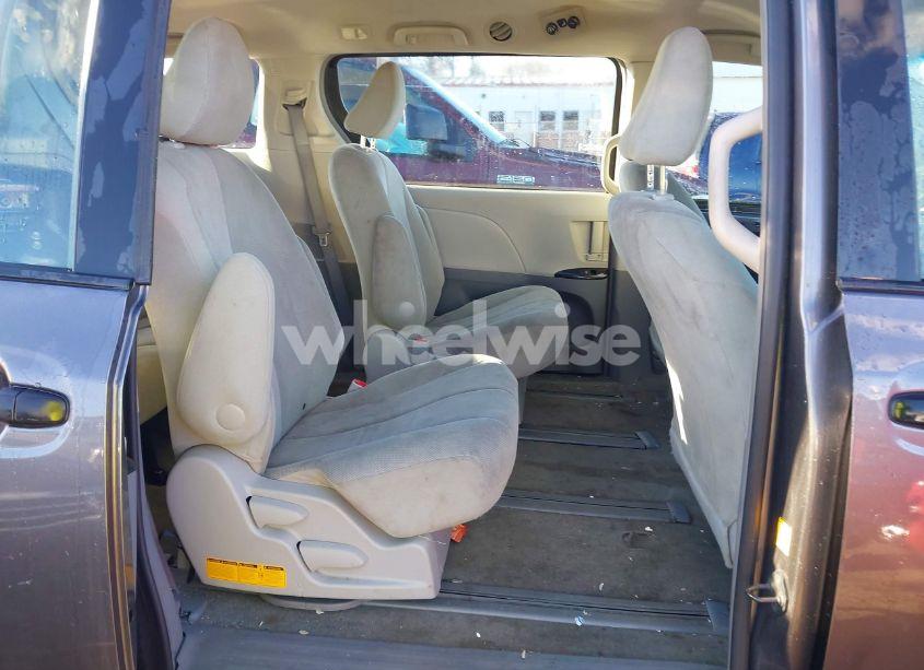 Photo 8 of 2012 Toyota Sienna BASE 7 PASSENGER (VIN 5TDKA3DC4CS010897)