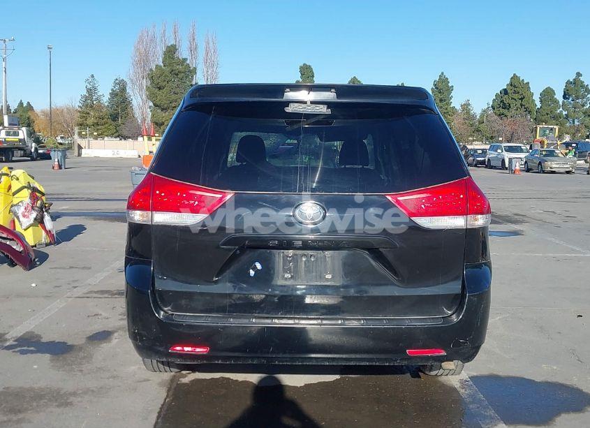 Photo 16 of 2012 Toyota Sienna LE (VIN 5TDKA3DC4CS013590)