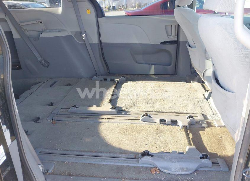 Photo 8 of 2012 Toyota Sienna LE (VIN 5TDKA3DC4CS013590)