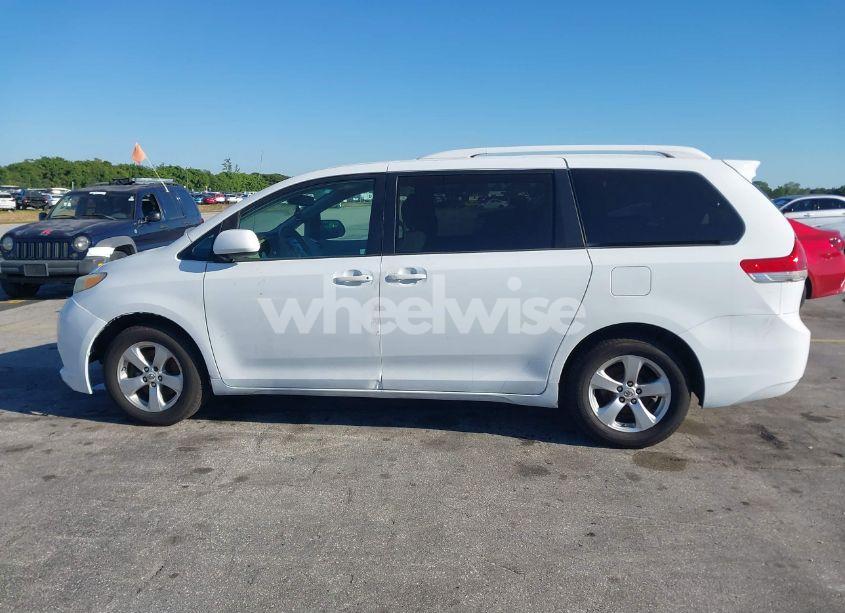 Photo 14 of 2012 Toyota Sienna LE 8 PASSENGER (VIN 5TDKA3DC5CS011220)