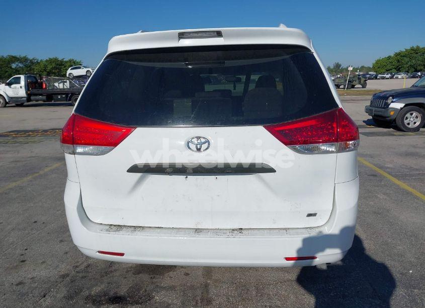 Photo 16 of 2012 Toyota Sienna LE 8 PASSENGER (VIN 5TDKA3DC5CS011220)