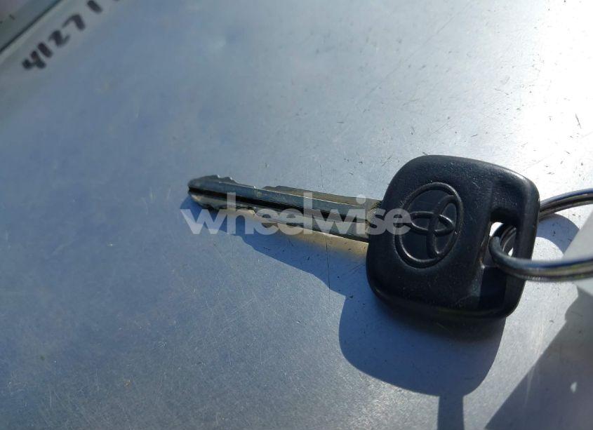 Photo 11 of 2011 Toyota Sienna (VIN 5TDKA3DC6BS005067)