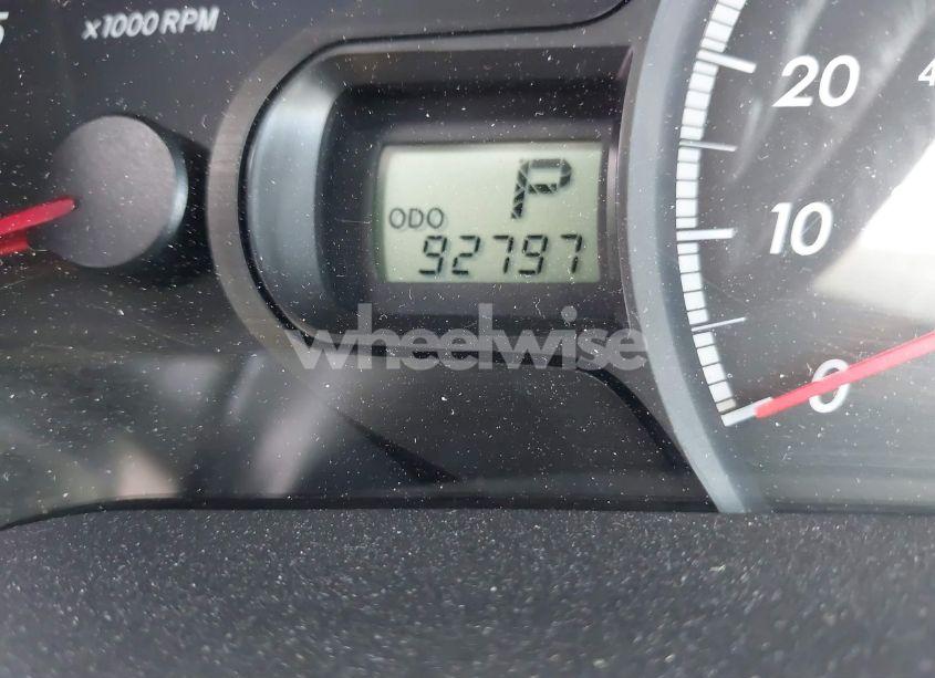 Photo 15 of 2011 Toyota Sienna (VIN 5TDKA3DC6BS005067)