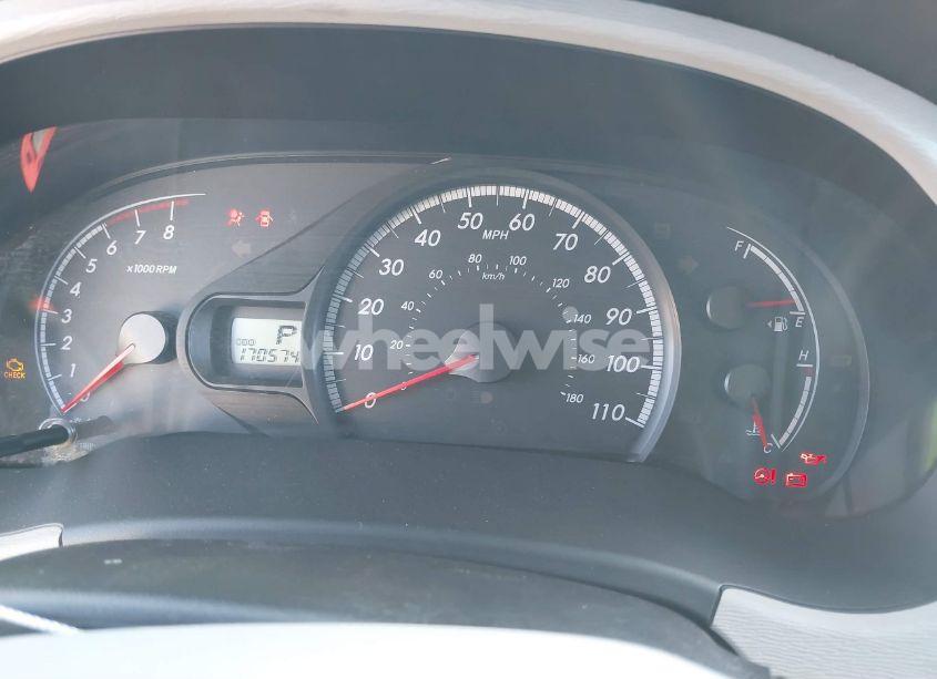 Photo 7 of 2011 Toyota Sienna LE (VIN 5TDKA3DC6BS007935)