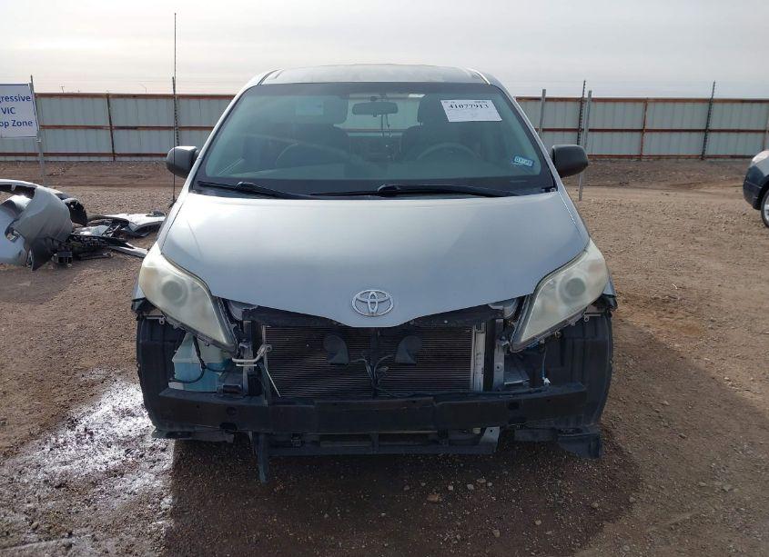 Photo 13 of 2012 Toyota Sienna BASE 7 PASSENGER (VIN 5TDKA3DC6CS010299)