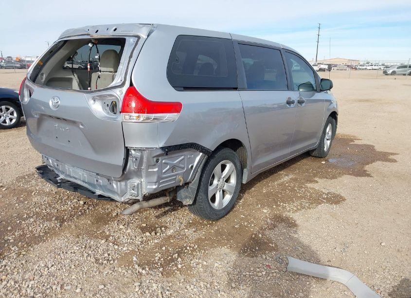 Photo 4 of 2012 Toyota Sienna BASE 7 PASSENGER (VIN 5TDKA3DC6CS010299)