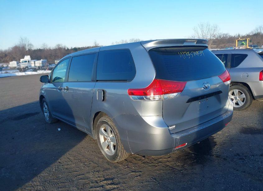 Photo 3 of 2012 Toyota Sienna BASE 7 PASSENGER (VIN 5TDKA3DC7CS011364)