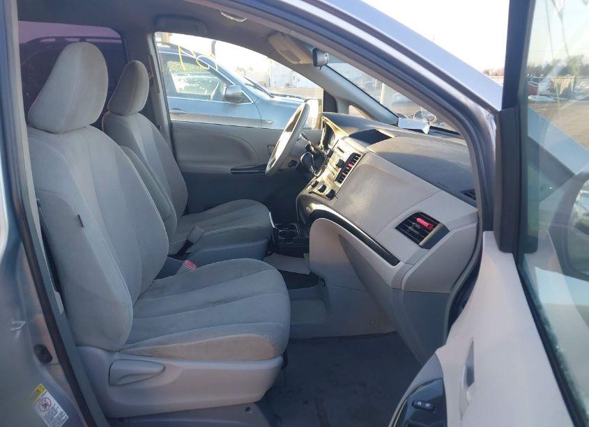 Photo 5 of 2012 Toyota Sienna BASE 7 PASSENGER (VIN 5TDKA3DC7CS011364)