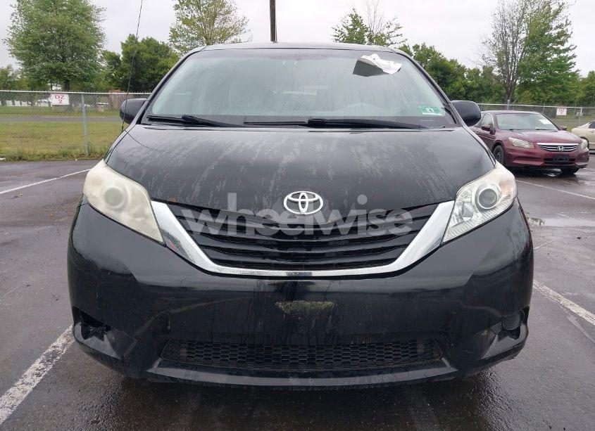 Photo 12 of 2012 Toyota Sienna BASE 7 PASSENGER/LE 8 PASSENGER (VIN 5TDKA3DC7CS013826)