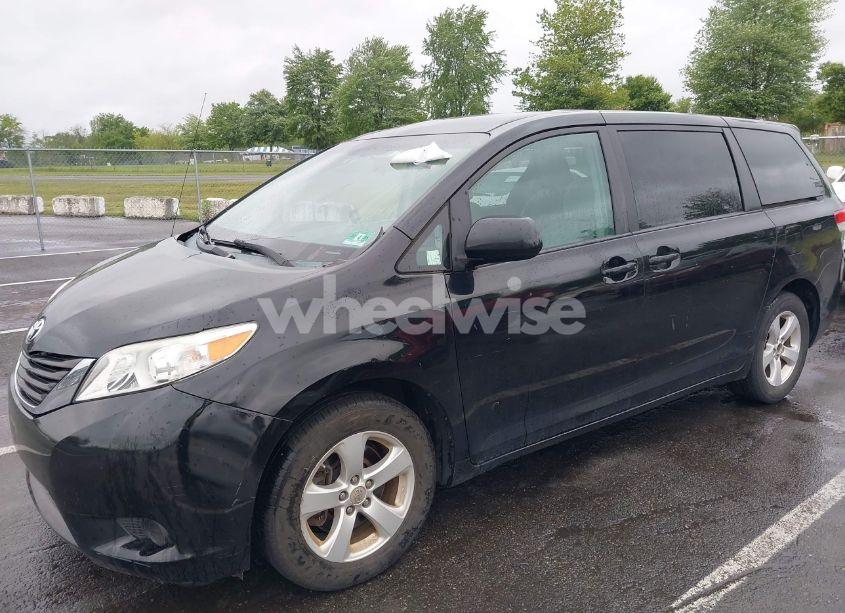 Photo 18 of 2012 Toyota Sienna BASE 7 PASSENGER/LE 8 PASSENGER (VIN 5TDKA3DC7CS013826)