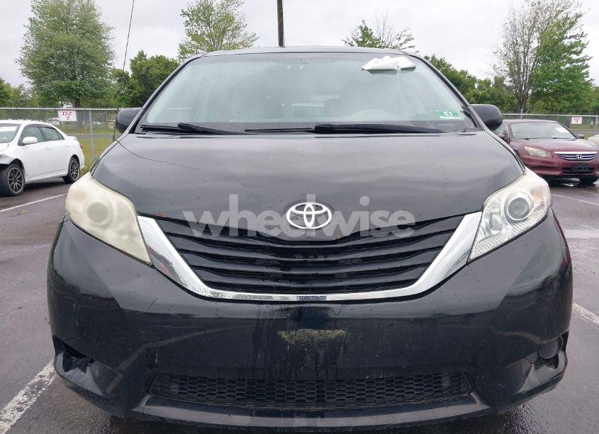 Photo 6 of 2012 Toyota Sienna BASE 7 PASSENGER/LE 8 PASSENGER (VIN 5TDKA3DC7CS013826)
