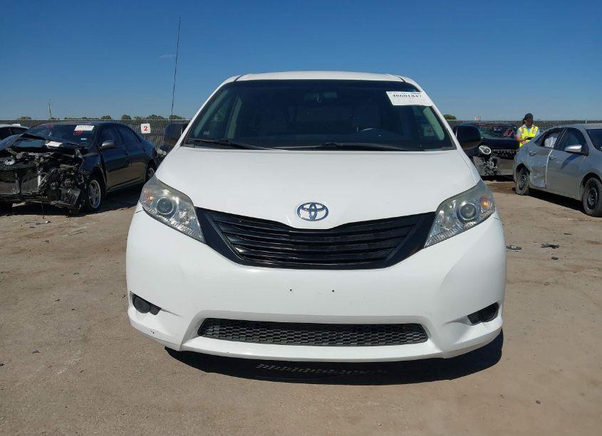 Photo 12 of 2012 Toyota Sienna BASE 7 PASSENGER (VIN 5TDKA3DC7CS015656)