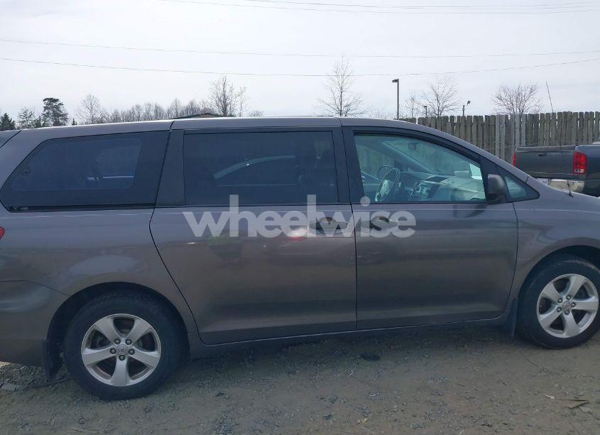 Photo 14 of 2012 Toyota Sienna BASE 7 PASSENGER (VIN 5TDKA3DC9CS011298)