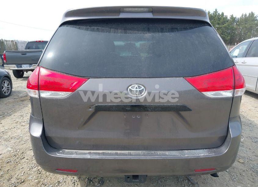 Photo 17 of 2012 Toyota Sienna BASE 7 PASSENGER (VIN 5TDKA3DC9CS011298)