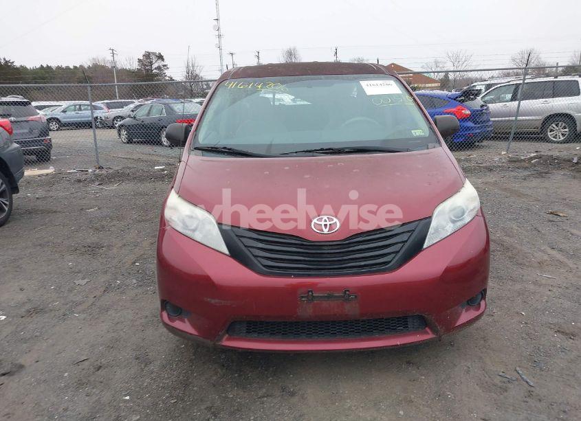 Photo 12 of 2011 Toyota Sienna (VIN 5TDKA3DCXBS001510)