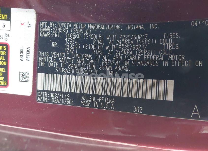 Photo 9 of 2011 Toyota Sienna (VIN 5TDKA3DCXBS001510)