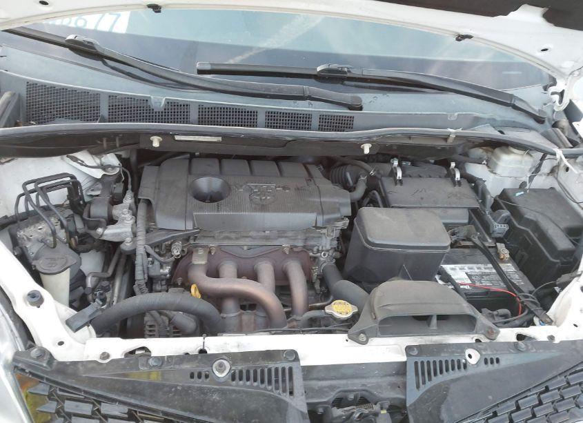 Photo 10 of 2011 Toyota Sienna (VIN 5TDKA3DCXBS004813)