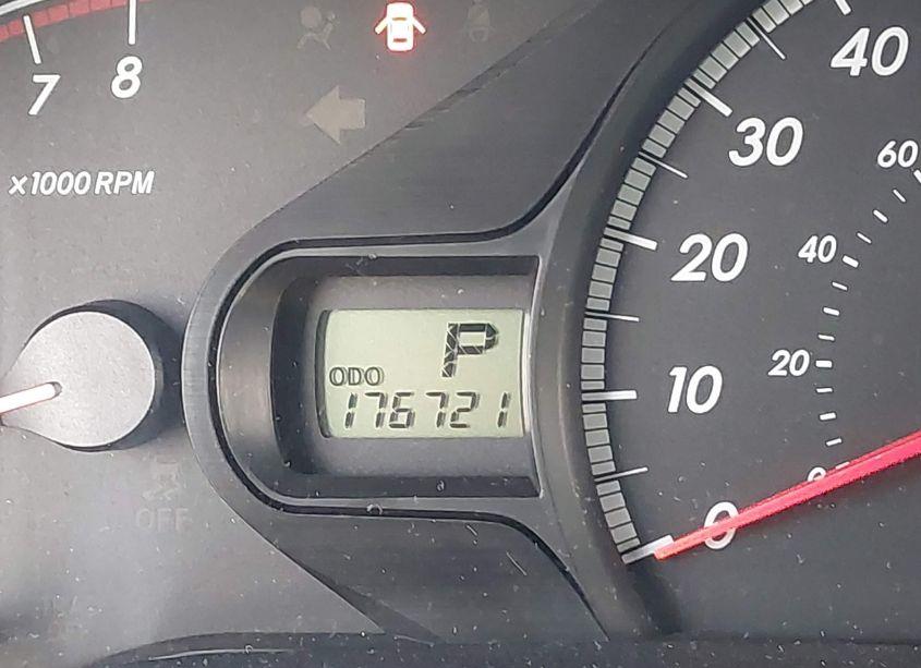 Photo 16 of 2011 Toyota Sienna (VIN 5TDKA3DCXBS004813)