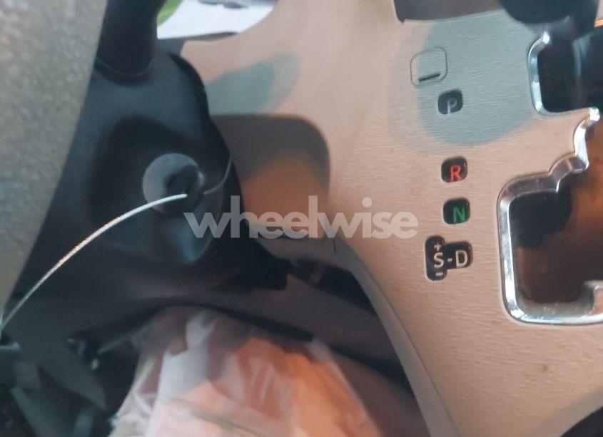 Photo 11 of 2011 Toyota Sienna (VIN 5TDKA3DCXBS006528)