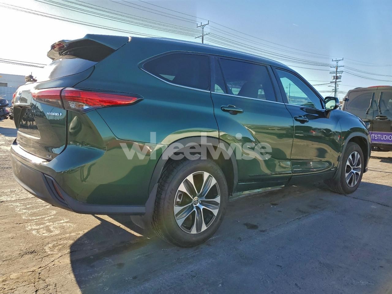 Photo 3 of 2023 TOYOTA HIGHLANDER HYBRID XLE (VIN 5TDKBRCH0PS578700)