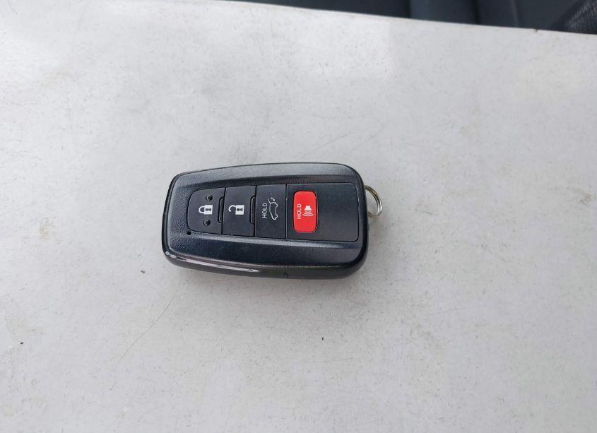 Photo 11 of 2023 Toyota Highlander HYBRID XLE (VIN 5TDKBRCH1PS564384)